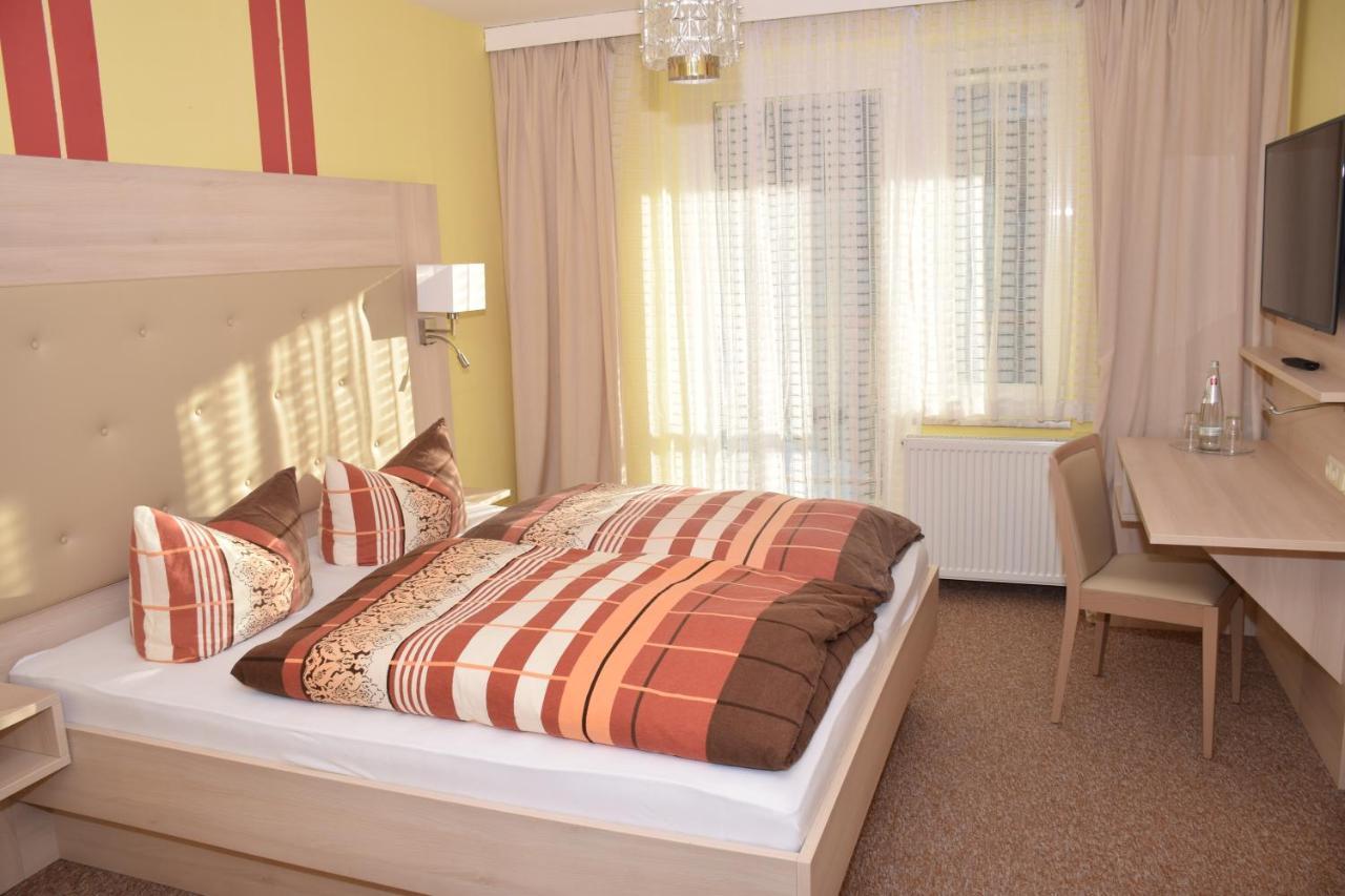 Marschalls Hotel Am Rennsteig 노이하우스암렌웨그 외부 사진